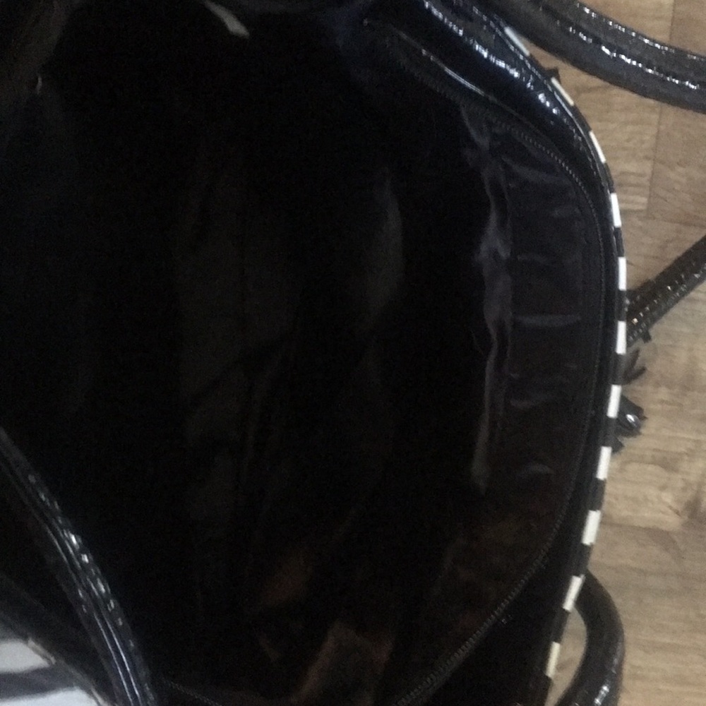 Purses - Picture 3 of 4